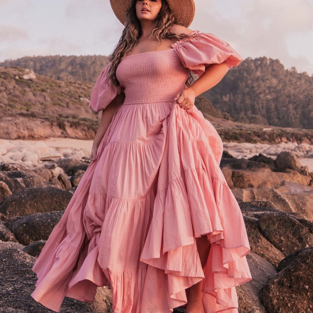 Elegant Pink Maxi Dress